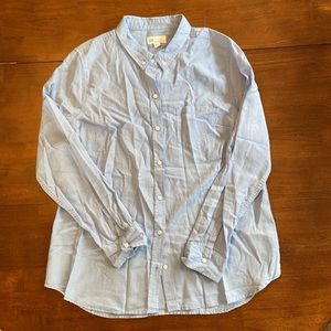 Gap boyfriend fit button down